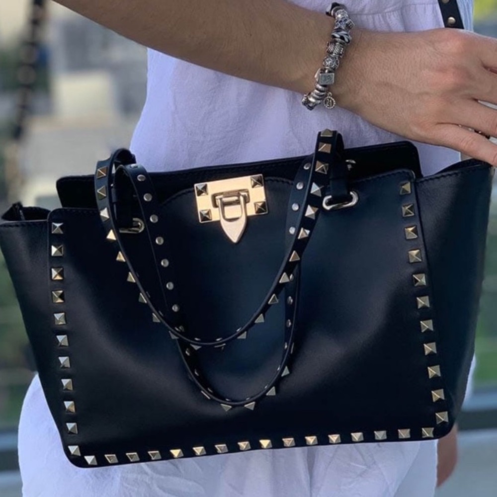 🇮🇹 VALENTINO GARAVANI LARGE ROCKSTUD BAG🤘🎸